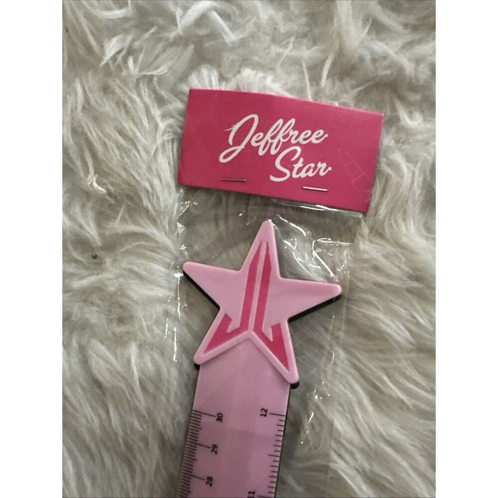 Jeffree Star Ruler - Picture 5 of 5